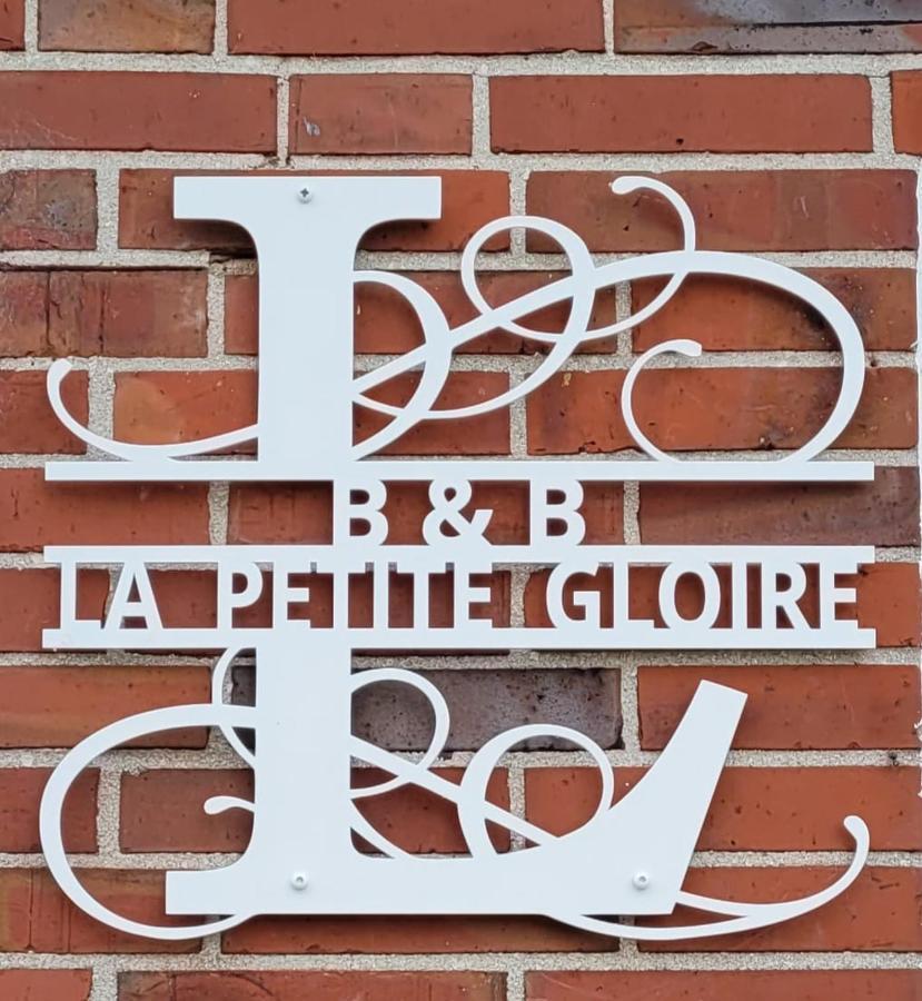 La Petite Gloire Bed and Breakfast Pogum Εξωτερικό φωτογραφία